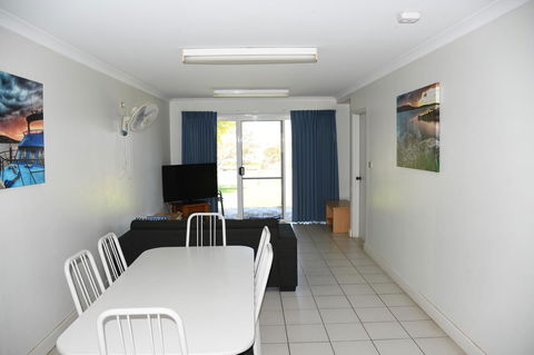 Kalbarri Seafront Villas - Accommodation Gladstone 3