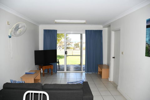 Kalbarri Seafront Villas - Accommodation Gladstone 7