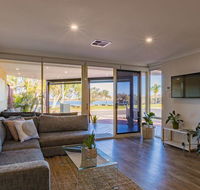 Starboard Views Kalbarri - River Front Apartment - Accommodation Gladstone