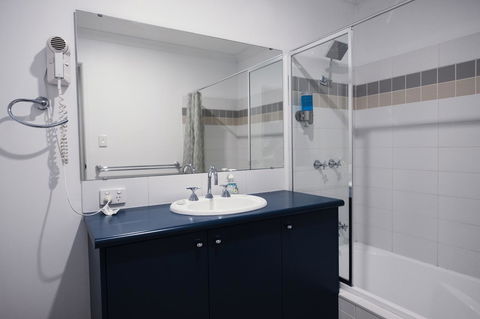 FortyTwo - Oceanside Retreat Busselton - Accommodation Gladstone 10