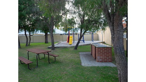 FortyTwo - Oceanside Retreat Busselton - Accommodation Gladstone 18