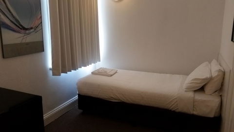 Akara Hotel - Accommodation Gladstone 26