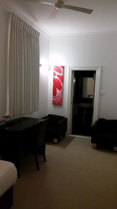 Akara Hotel - Accommodation Gladstone 27