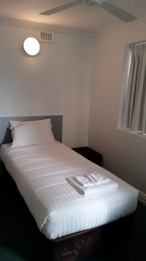 Akara Hotel - Accommodation Gladstone 6