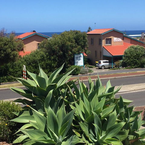 Beachside Prevelly Villas - Accommodation Gladstone 29
