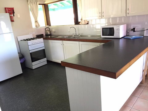 Beachside Prevelly Villas - Accommodation Gladstone 21