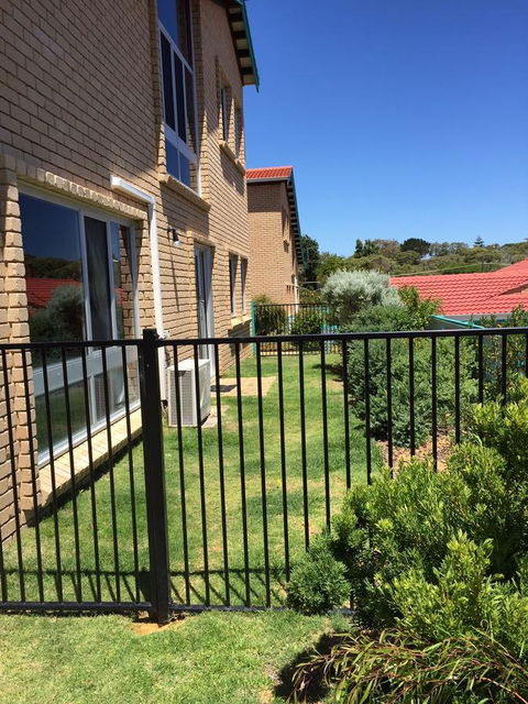 Beachside Prevelly Villas - Accommodation Gladstone 33