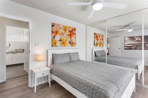 Laman Lodge, Unit 2, 15 Laman Street - Accommodation Gladstone 9