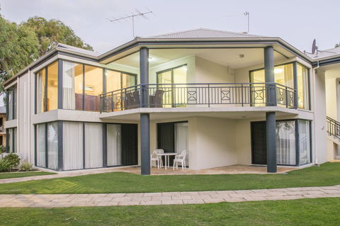 Cape View Beach Resort - Accommodation Gladstone 23