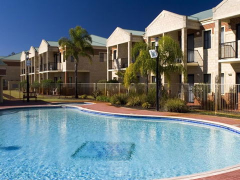 Country Comfort Perth - Accommodation Gladstone 0