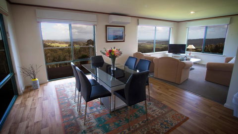 Karri Mia Chalets And Studios - Accommodation Gladstone 27