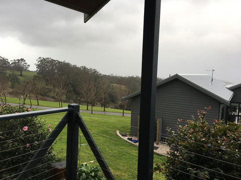 Karri Mia Chalets And Studios - Accommodation Gladstone 2