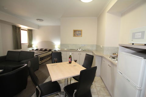 Comfort Inn & Suites Goodearth Perth - Accommodation Gladstone 24