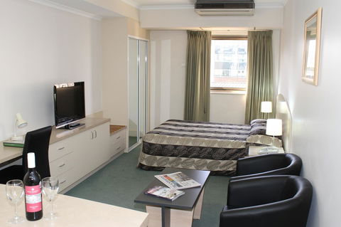 Comfort Inn & Suites Goodearth Perth - Accommodation Gladstone 4