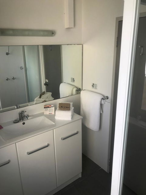 Comfort Inn & Suites Goodearth Perth - Accommodation Gladstone 2