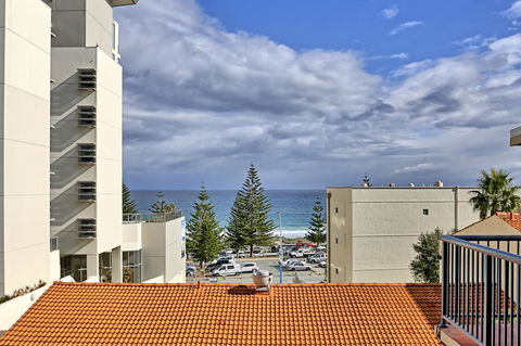 West Beach Lagoon 123 - Location & Views!!! - Accommodation Gladstone 13