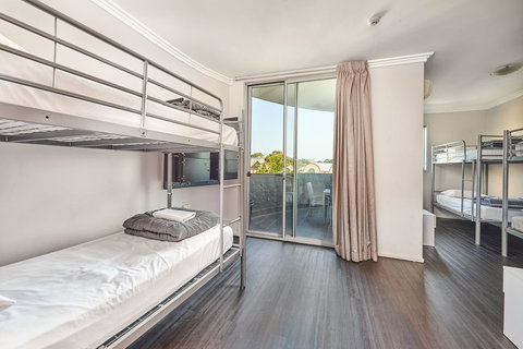 Nomads Byron Bay Backpackers - Accommodation Gladstone 30