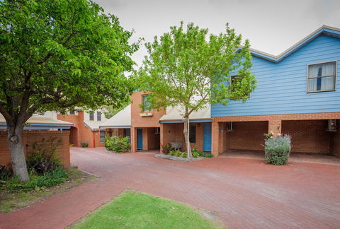 Middleton Beach By The BnB Collection - Accommodation Gladstone 2