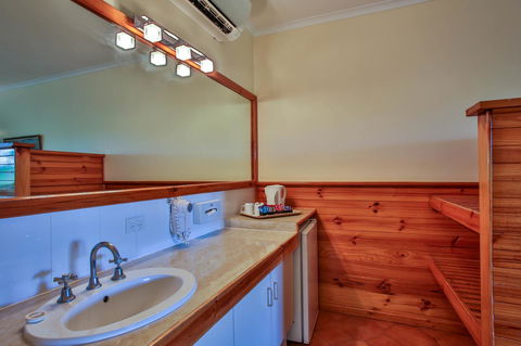 Kimberley Hotel - Accommodation Gladstone 8