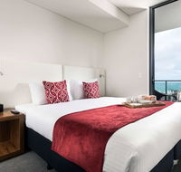 Ramada by Wyndham VetroBlu Scarborough Beach - Accommodation Gladstone