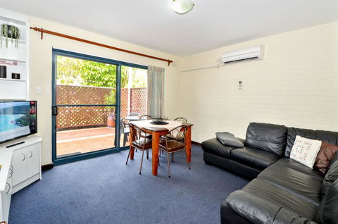 Dolphin Lodge Albany - Self Contained Apartments At Middleton Beach - Accommodation Gladstone 10