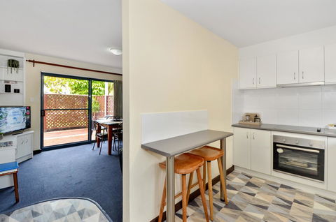 Dolphin Lodge Albany - Self Contained Apartments At Middleton Beach - Accommodation Gladstone 8