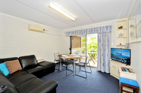 Dolphin Lodge Albany - Self Contained Apartments At Middleton Beach - Accommodation Gladstone 1