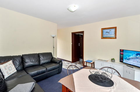Dolphin Lodge Albany - Self Contained Apartments At Middleton Beach - Accommodation Gladstone 26