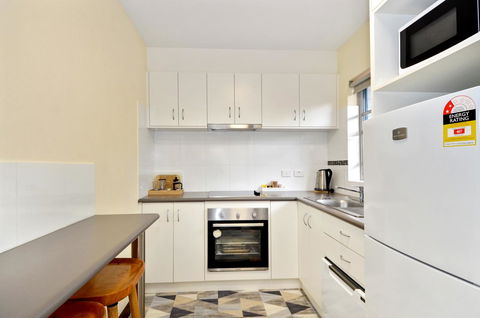Dolphin Lodge Albany - Self Contained Apartments At Middleton Beach - Accommodation Gladstone 9
