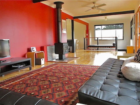 Pendeli Beach House - Accommodation Gladstone 0