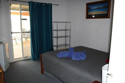 The Heights Bed & Breakfast - Accommodation Gladstone 10