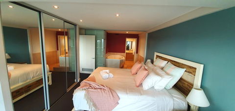 Ocean View-breath Taking Views, Amazing Facilities - Accommodation Gladstone 5