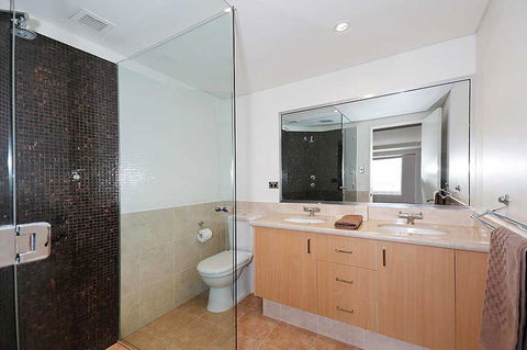 Ocean View-breath Taking Views, Amazing Facilities - Accommodation Gladstone 18