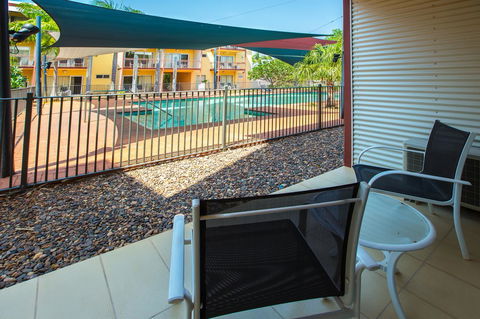 The Continental Hotel - Accommodation Gladstone 26