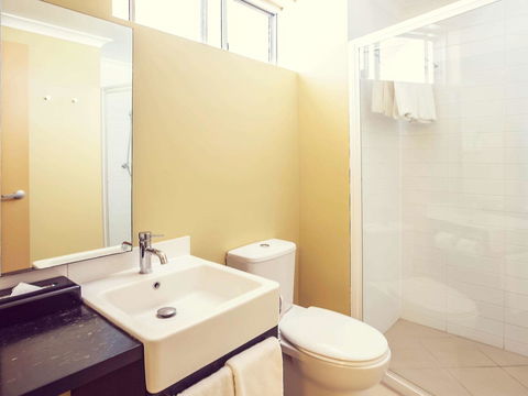 The Continental Hotel - Accommodation Gladstone 41