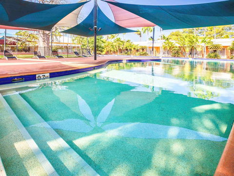 The Continental Hotel - Accommodation Gladstone 44