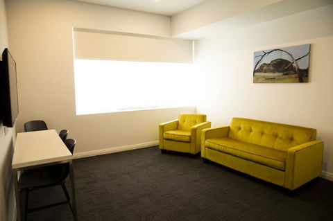 The Gerald Apartment Hotel - Accommodation Gladstone 10