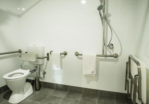 The Gerald Apartment Hotel - Accommodation Gladstone 22