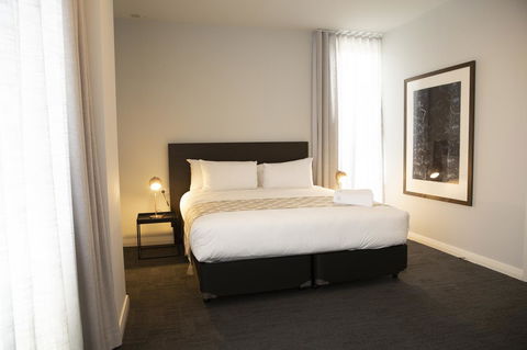 The Gerald Apartment Hotel - Accommodation Gladstone 13