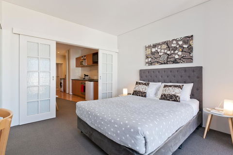 Central City Exclusive Apartments - Accommodation Gladstone 12