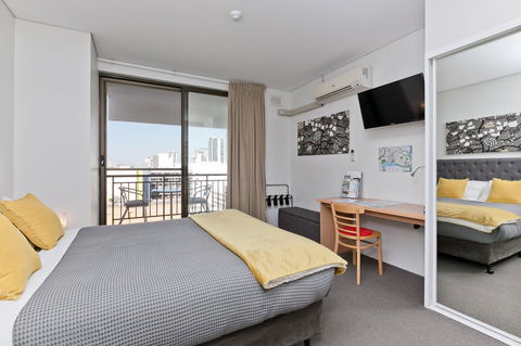 Central City Exclusive Apartments - Accommodation Gladstone 1