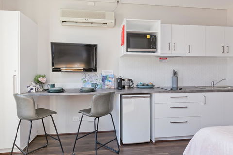 Central City Exclusive Apartments - Accommodation Gladstone 26