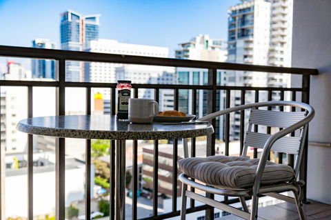 Central City Exclusive Apartments - Accommodation Gladstone 18