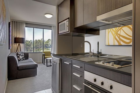 Punthill Norwest - Accommodation Gladstone 4