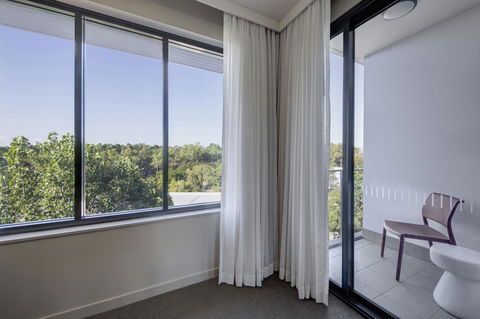 Punthill Norwest - Accommodation Gladstone 2