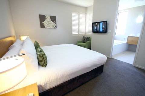 Chateau Elan At The Vintage - Accommodation Gladstone 17