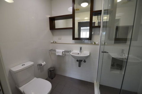 East On Byron - Accommodation Gladstone 9