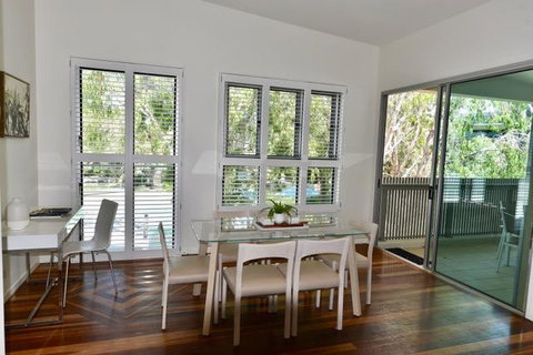 East On Byron - Accommodation Gladstone 29