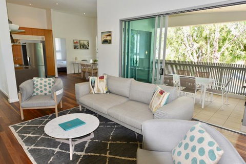 East On Byron - Accommodation Gladstone 24