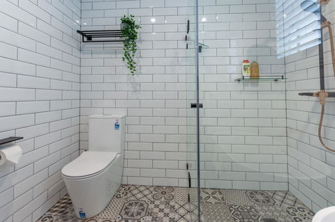 Heritage Townhouse Near Harbour Bridge - Accommodation Gladstone 31